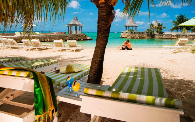 SeaGarden Beach Resort - All Inclusive