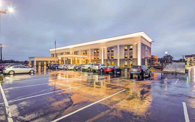 Hampton Inn Kent/Akron Area