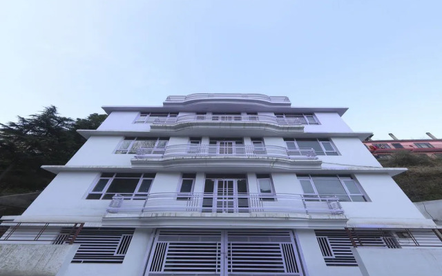 OYO 12695 Home Cosy 5BHK Himuda Sanjauli