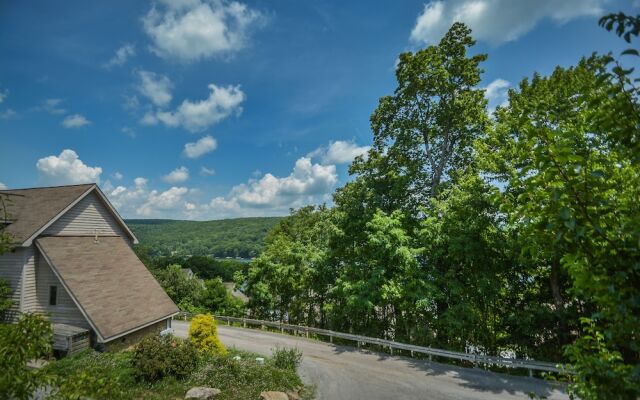 Caesar's Hideaway 5 Bedroom House