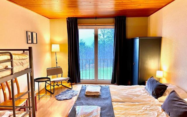 Hostel C'est la Vie