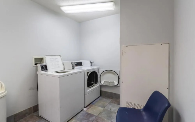 Motel 6 - Sandusky - Milan