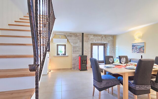 House Mila Pallerols