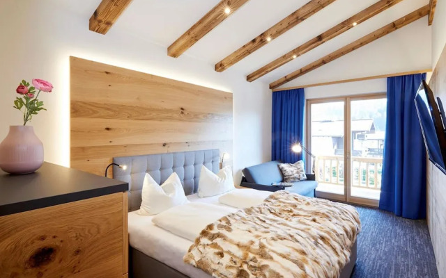 Large Chalet With Carmine and Wellness Area