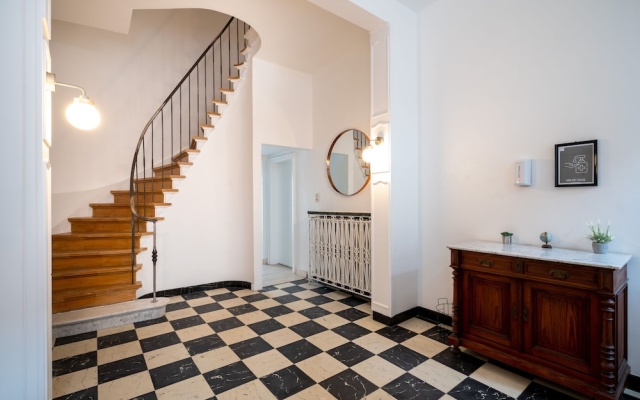 The Rose Suites