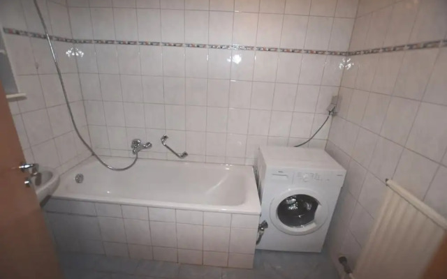 AB Apartment 85