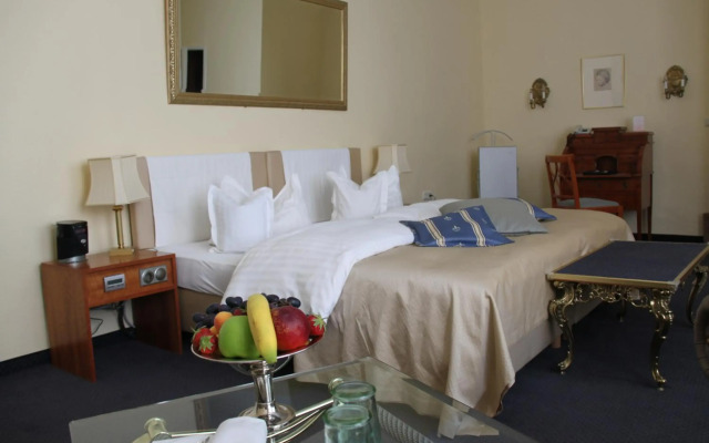 Hotel Rheinischer Hof