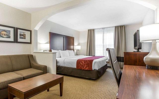 Comfort Suites Downtown Sacramento