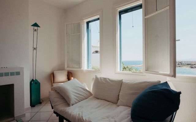 Sea-Front House With Private Beach, Sounio