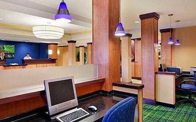 Fairfield Inn & Suites Lake City