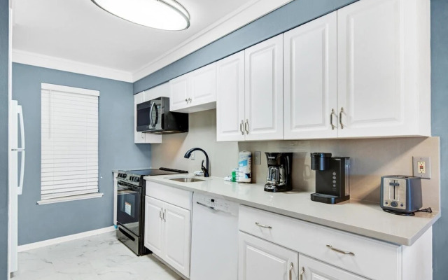 Poolside Villas #104