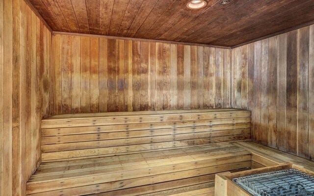 4 Bedroom Ski in, Ski out Mountain Vacation Rental Located Next to Historic Main Street in Downtown Breckenridge