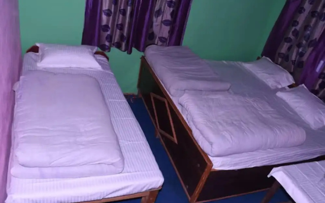 Goroomgo Anjali Home Stay Deoriatal Uttarakhand