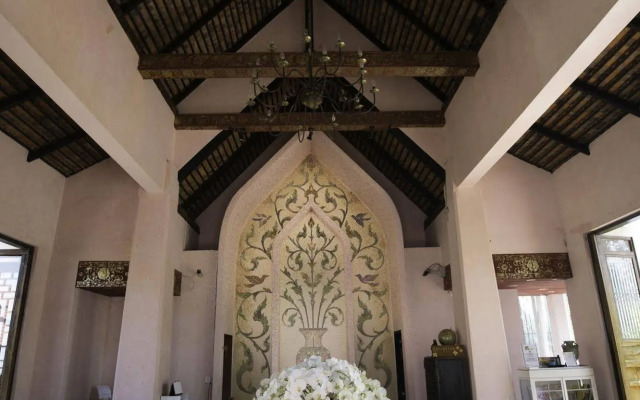 Tharaburi Resort Sukhothai