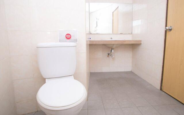 沙阿朗姆色帕度恩加尔尼达酒店- 斯里慕达凯富酒店(Nida Rooms Shah Alam Sepadu Unggul at Comfort Hotel Sri Muda)