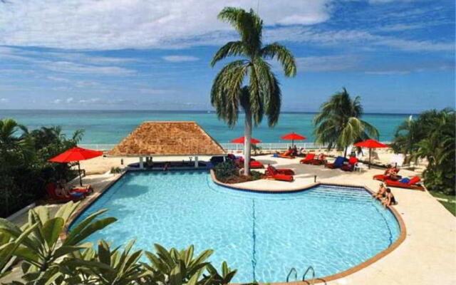 Grand Decameron Montego Beach, A Trademark All-Inclusive Resort