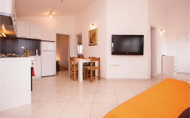Apartment Dolac with Sea View 10