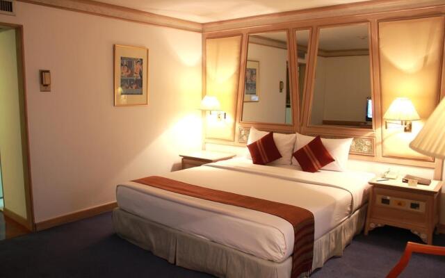 Montien Hotel Surawong Bangkok