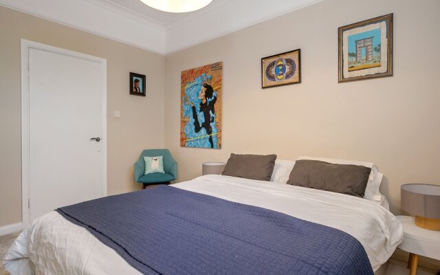 Period 3-bed Maisonette Next to the City of London