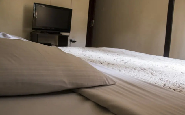 Sleek Motel
