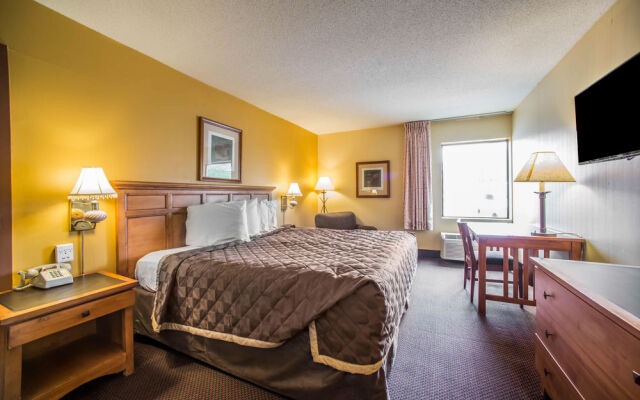 Econo Lodge Marion, IN, 46952