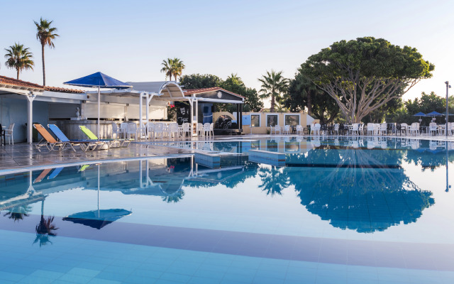 Atlantis Hotel