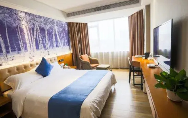 Marriott Guihuang Hotel (Guigang High - speed Railway Station Branch, Keshi World Plaza Branch)