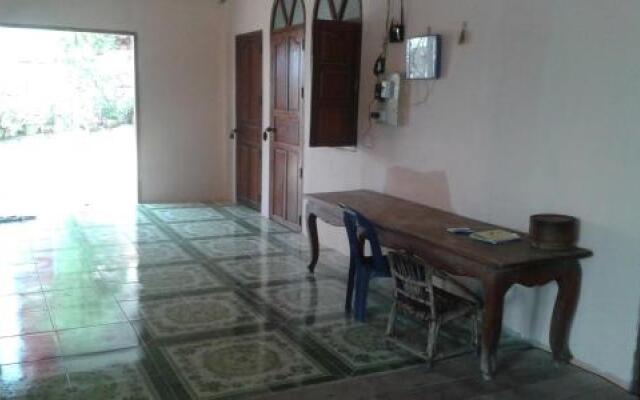 Phoy Lathda Guesthouse