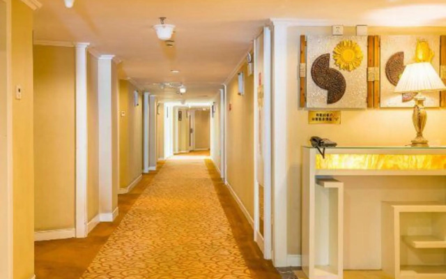 Hui Long Hotel
