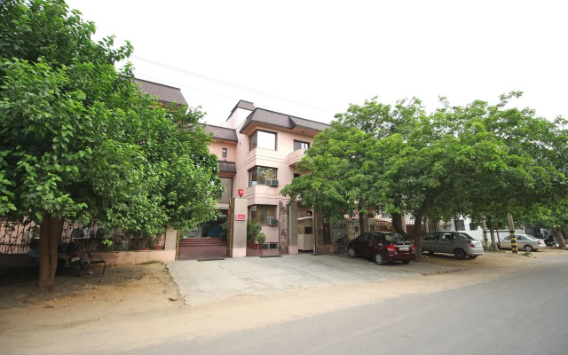 OYO Flagship 5912 Near Sikanderpur