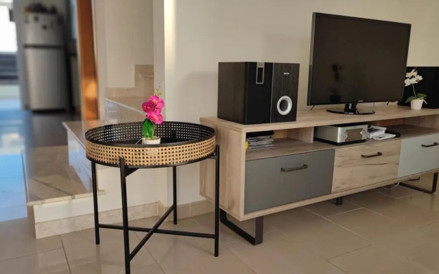 Lovely holiday home,Kapparis,2 swimming pools,Wifi