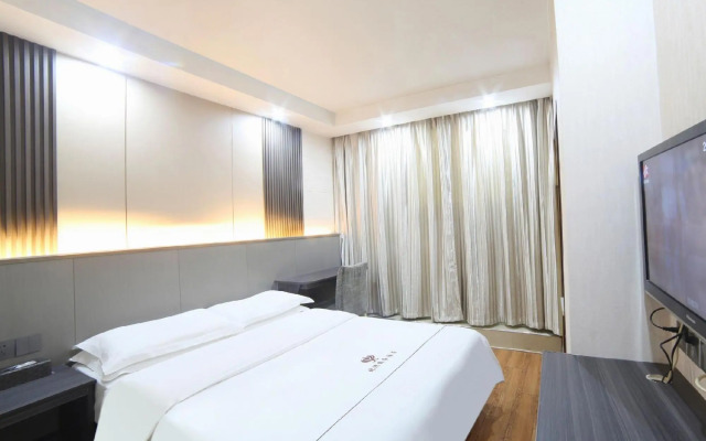 Beiwan Hotel (Liugouyu Subway Station)