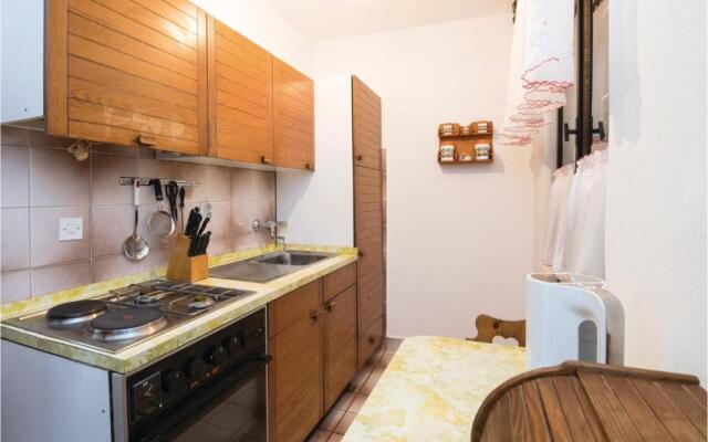Apartments More - 300 m from beach