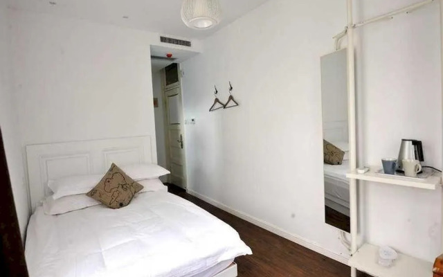 Hangzhou Youth Hotel