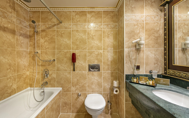 Club Hotel Sera