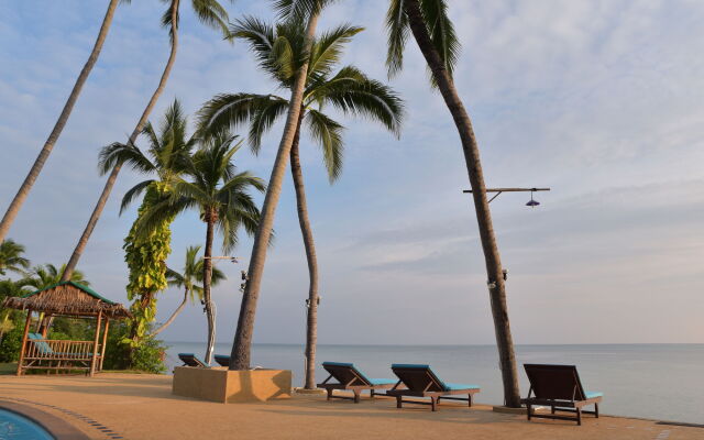 Blu' Beach Bungalows