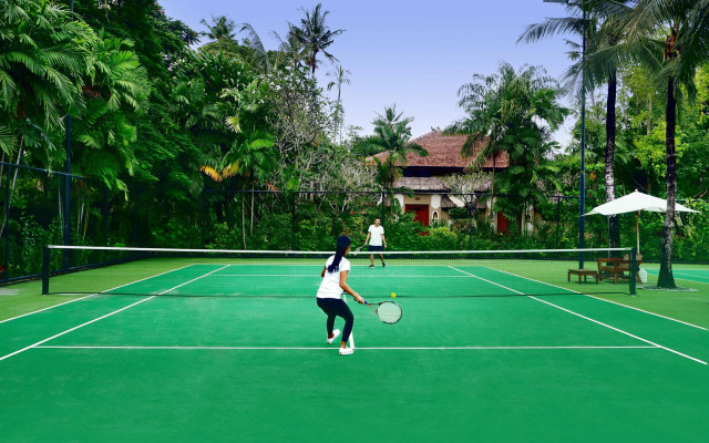 Nusa Dua Beach Hotel and Spa 