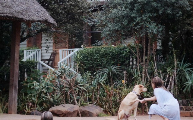 Ol Losowan House, Karen