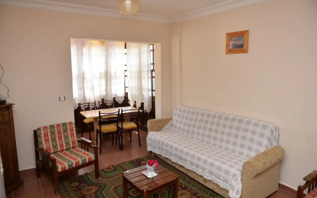 Evita Apart Hotel