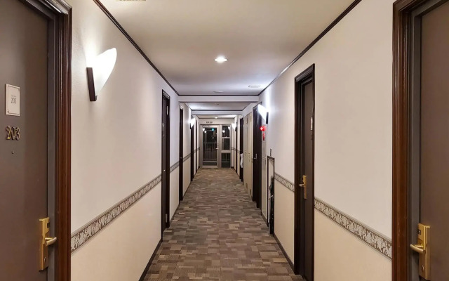 Toyoko Inn Kenkyu-gakuen Ekimae