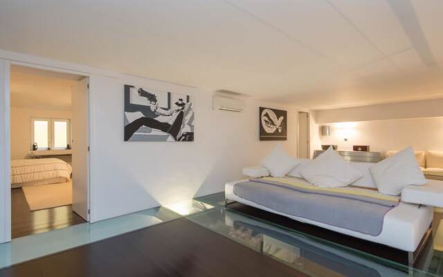 Rsh Pantheon Luxury Hi Tech Apartment