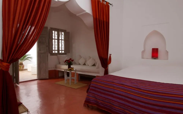 Riad O2