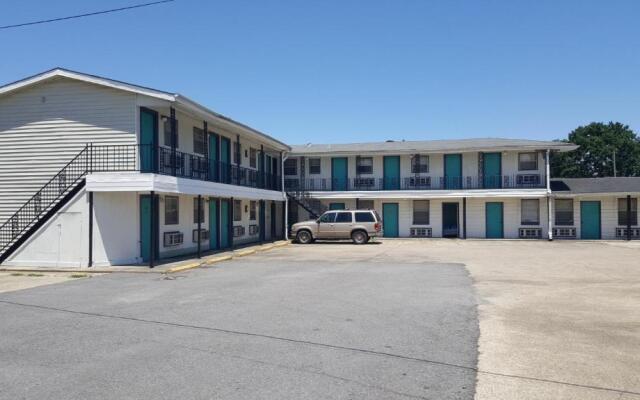 Deep South Motel