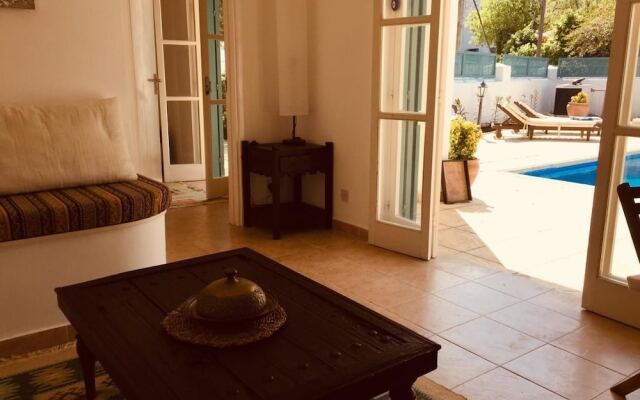 Villa Shifa by Amy Villas