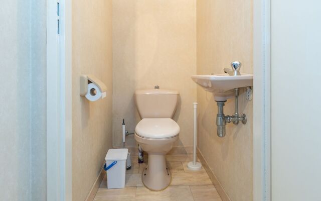 Spacious Apartment on the 1st Floor