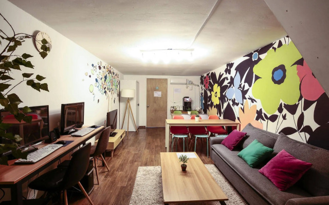 Aroha Guest House