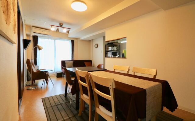 Sepia yamanote room202