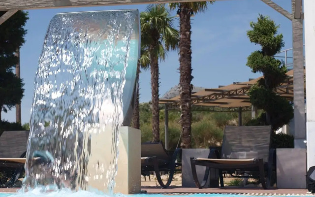Thalassa Hotel