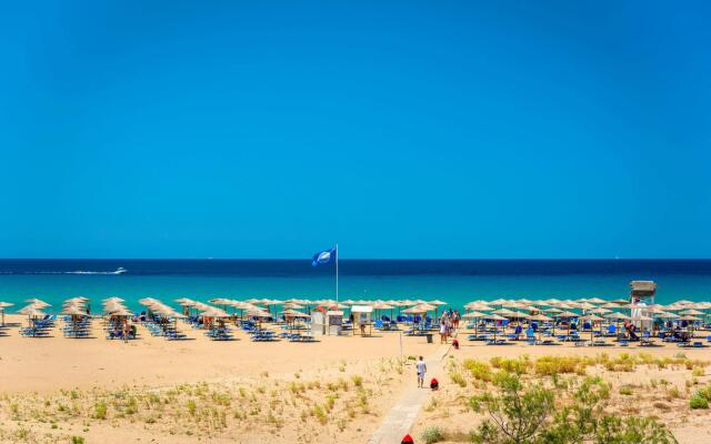 Kalogria Summer Retreats - Strofilia Bright Twin