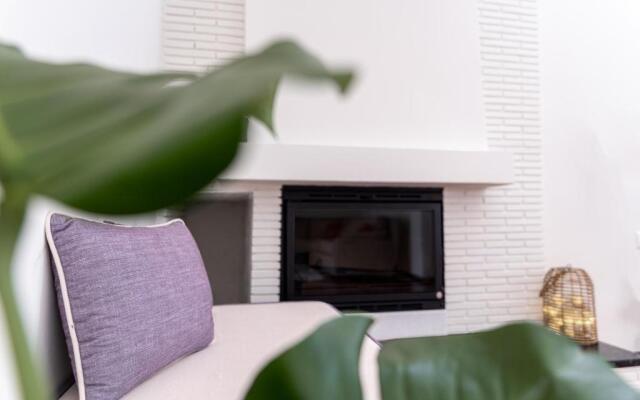Central Luxury Suite